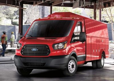Découvrez notre gamme de véhicules commerciaux : Ford Transit Châssis tronqué