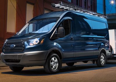 Découvrez notre gamme de véhicules commerciaux : Ford Transit