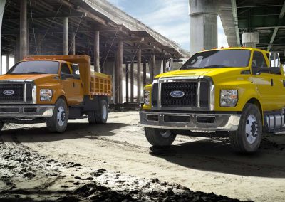 Découvrez notre gamme de camions commerciaux : Ford F-650 et Ford F-750