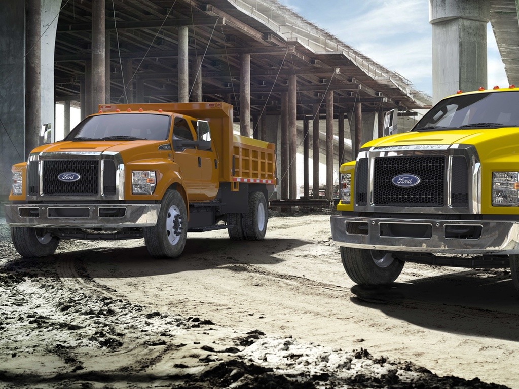 Découvrez notre gamme de camions commerciaux : Ford F-650 et Ford F-750